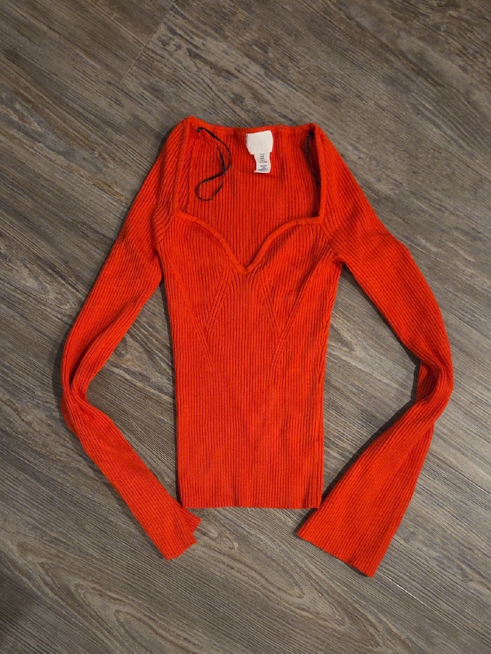 H&M Orange Ribbed Sweetheart V-Neck Sweater
